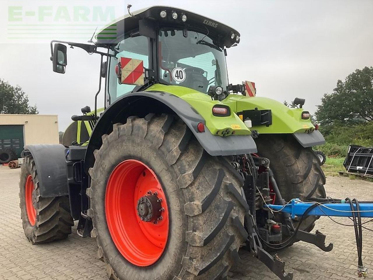 Farm tractor CLAAS axion 950