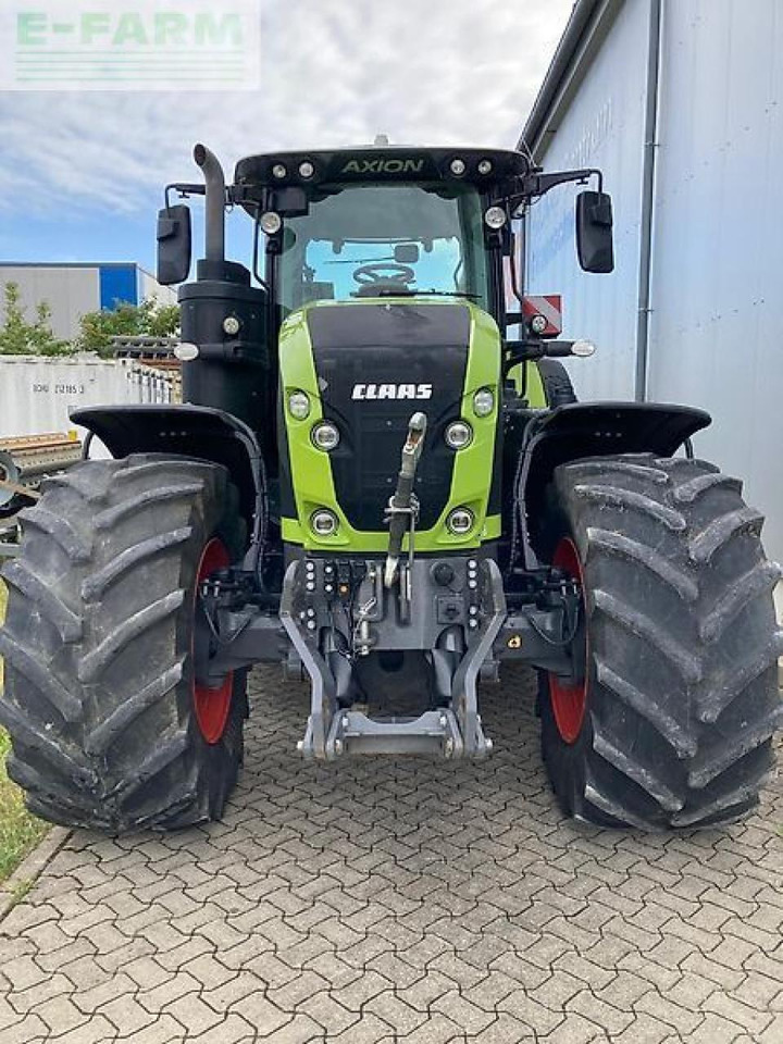 Farm tractor CLAAS axion 950 cmatic