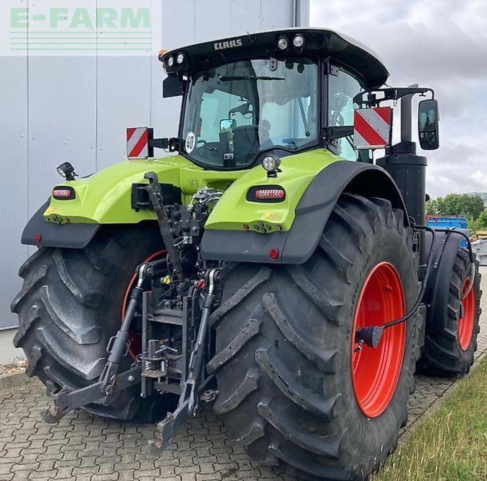 Farm tractor CLAAS axion 950 cmatic