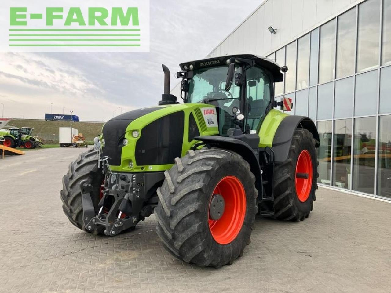 Farm tractor CLAAS axion 960