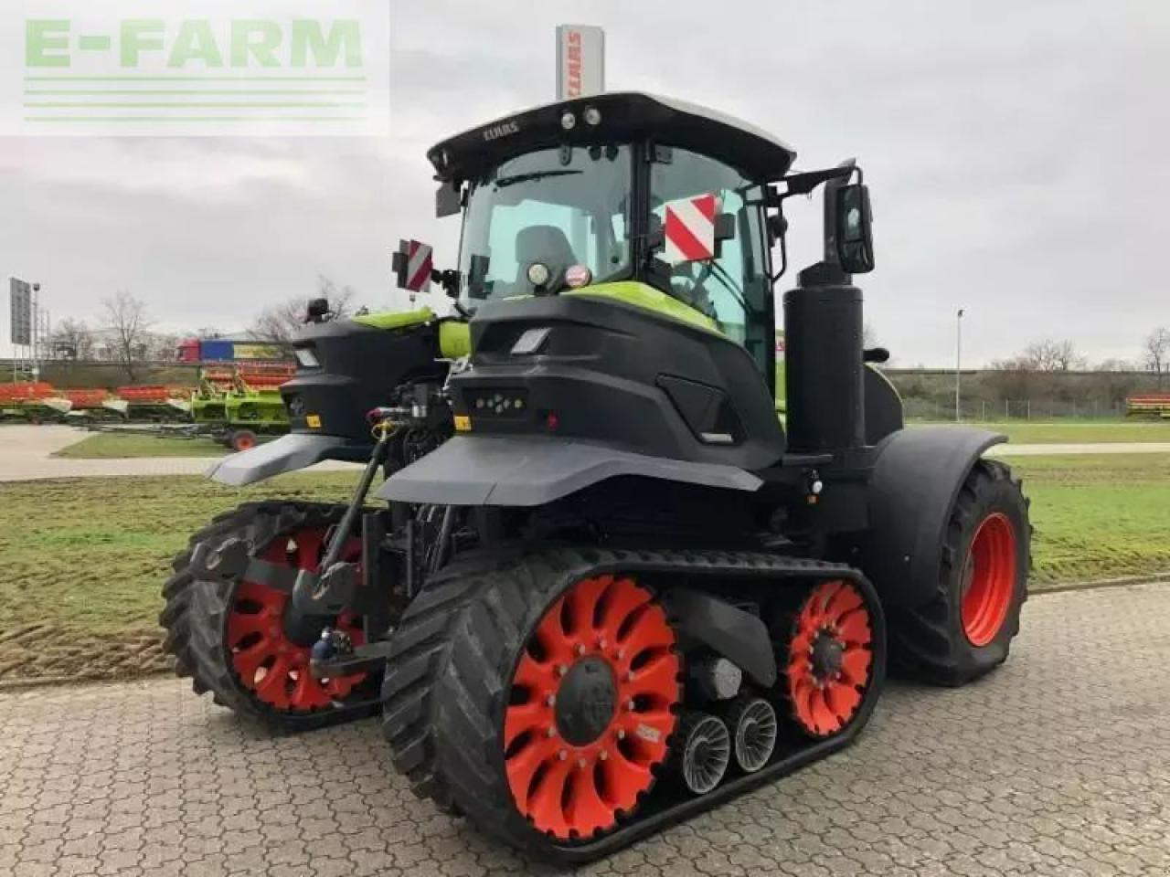Farm tractor CLAAS axion 960 terra trac
