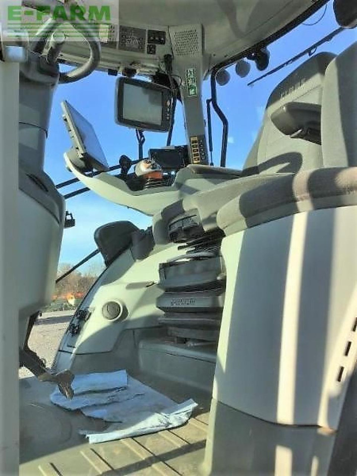 Farm tractor CLAAS axion 960 terra trac