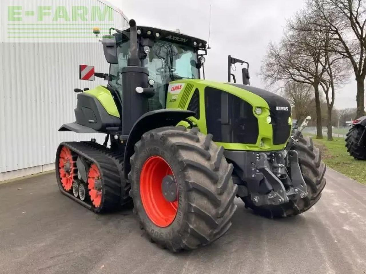 Farm tractor CLAAS axion 960 terra trac