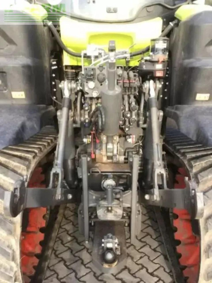 Farm tractor CLAAS axion 960 terra trac v