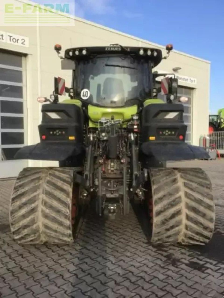 Farm tractor CLAAS axion 960 terra trac v