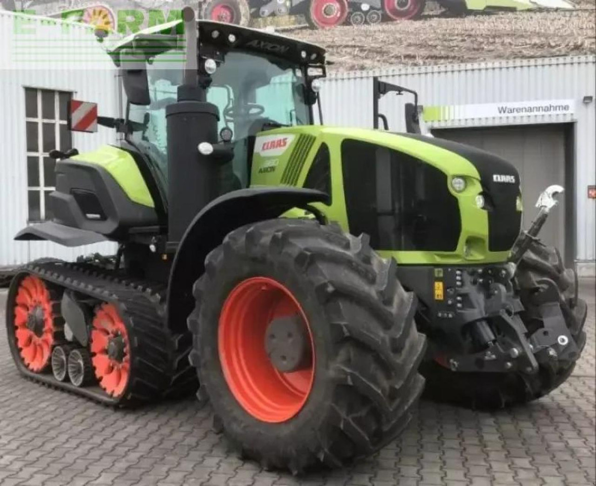 Farm tractor CLAAS axion 960 terra trac v