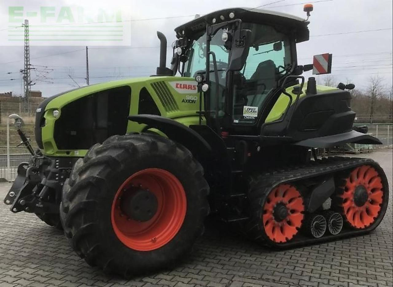 Farm tractor CLAAS axion 960 terra trac v