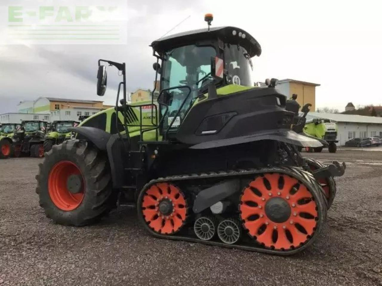 Farm tractor CLAAS axion 960 terratrac