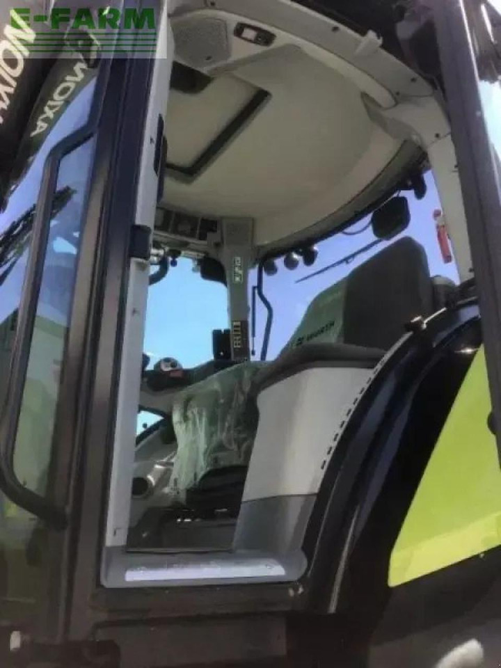 Farm tractor CLAAS axion 960 terratrac