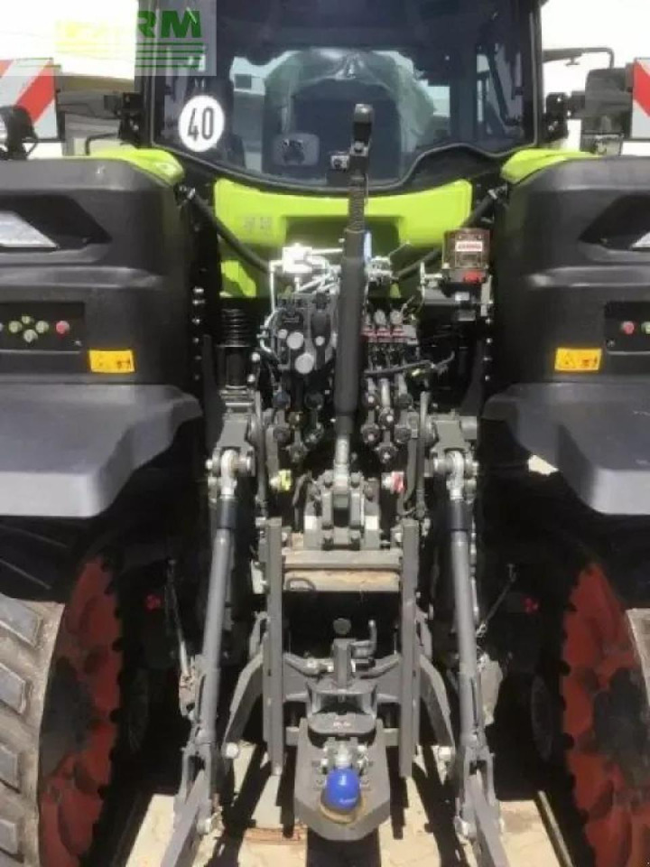 Farm tractor CLAAS axion 960 terratrac