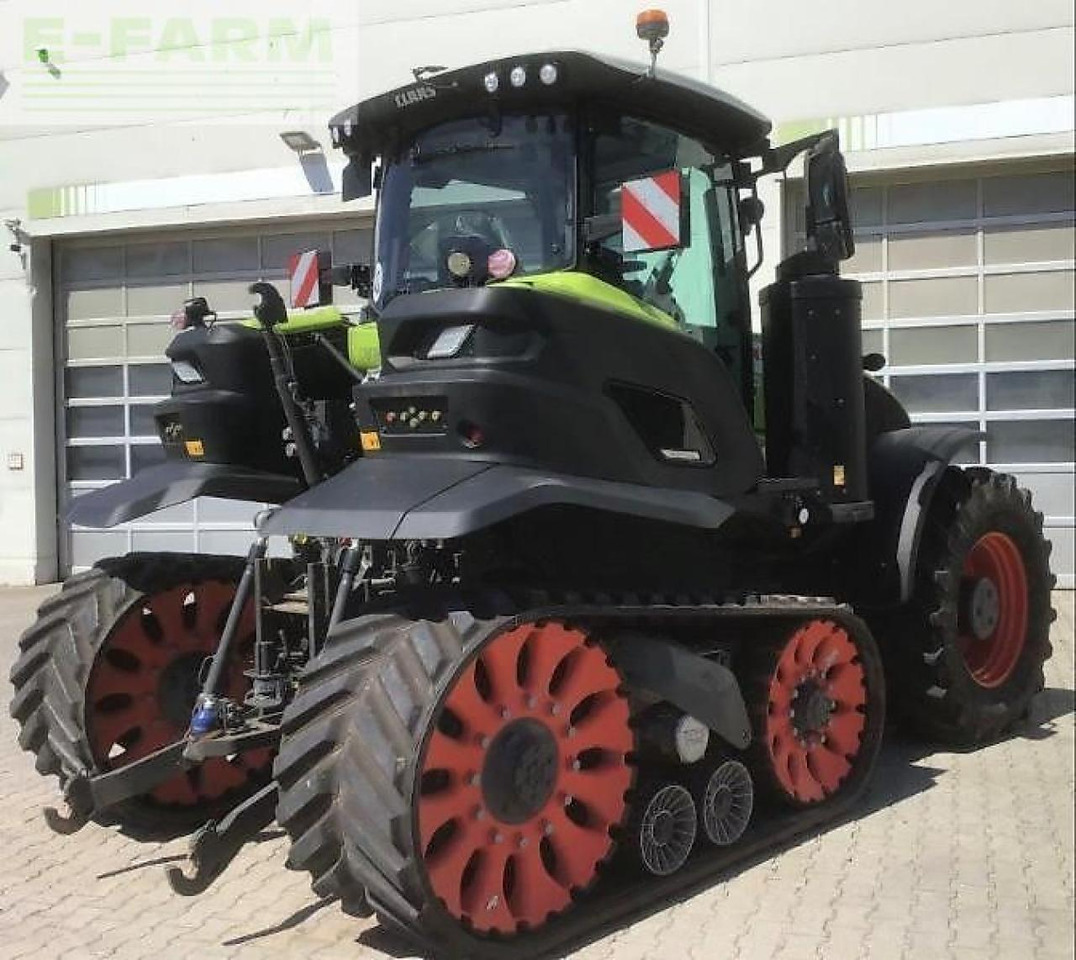Farm tractor CLAAS axion 960 terratrac