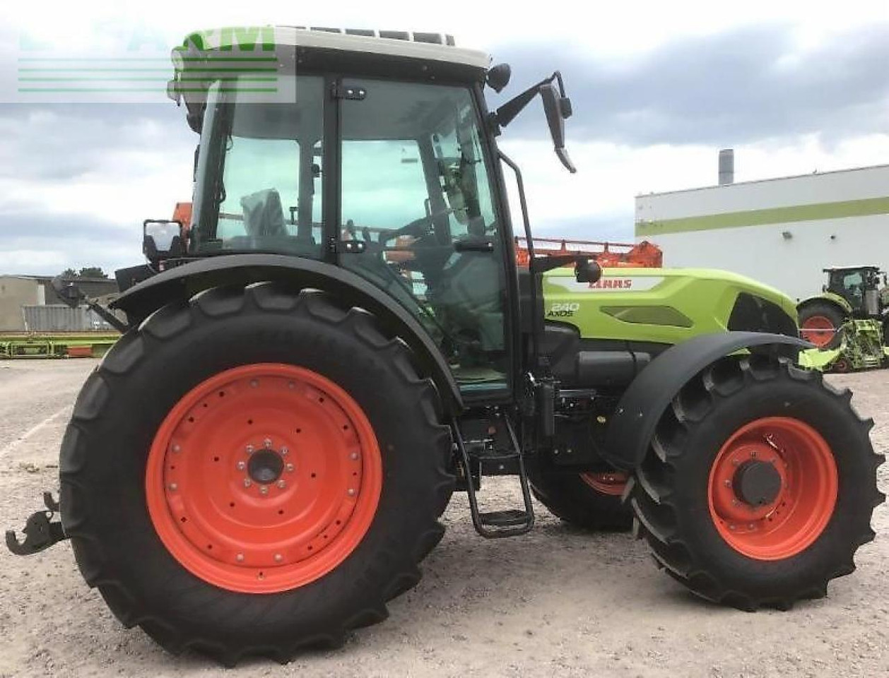 Farm tractor CLAAS axos 240