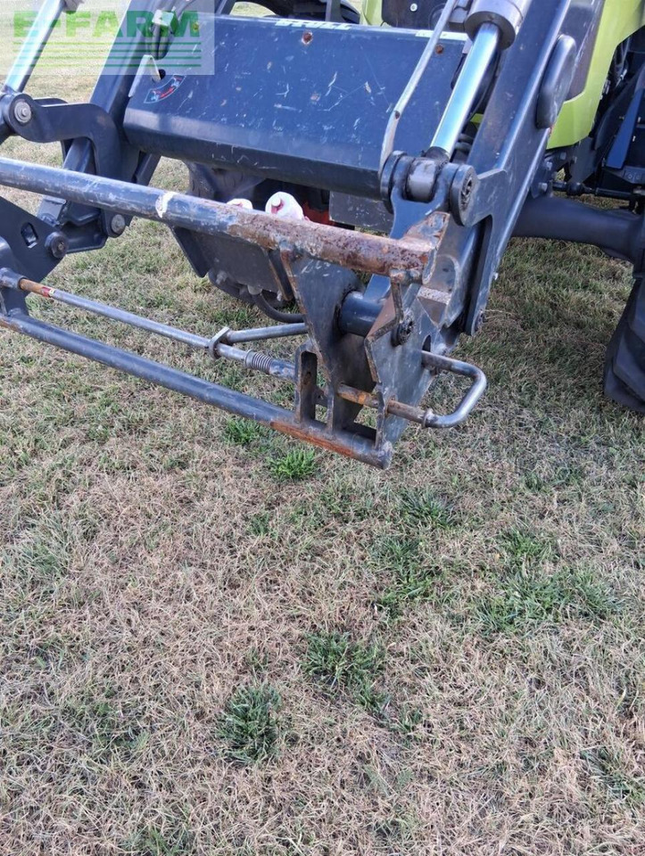 Farm tractor CLAAS axos 320