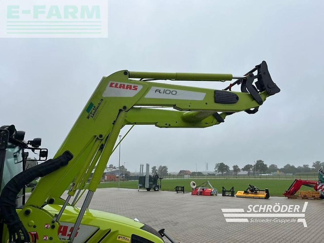 Farm tractor CLAAS axos 330