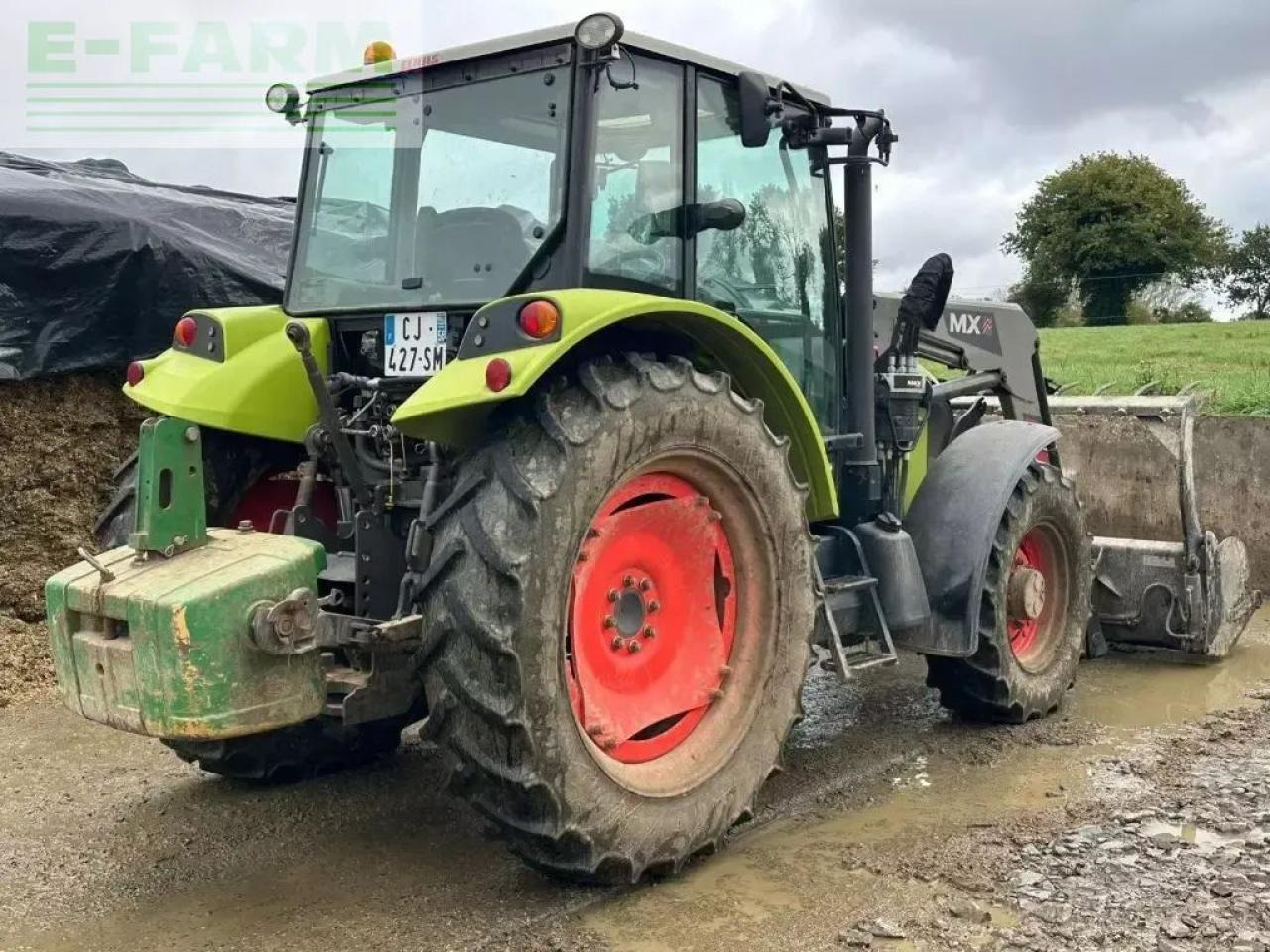 Farm tractor CLAAS axos 340