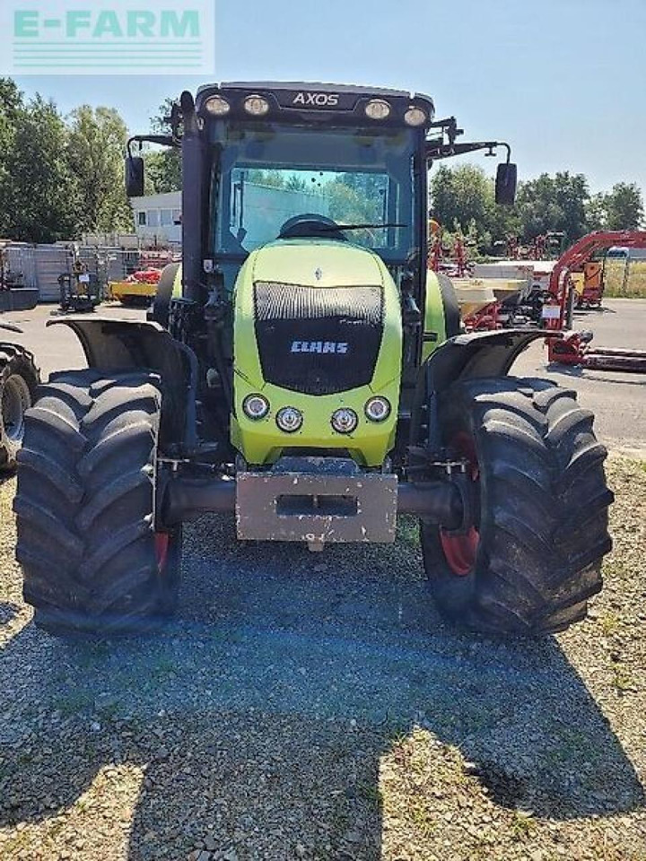 Farm tractor CLAAS axos 340