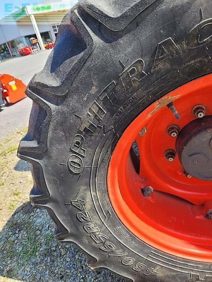 Farm tractor CLAAS axos 340