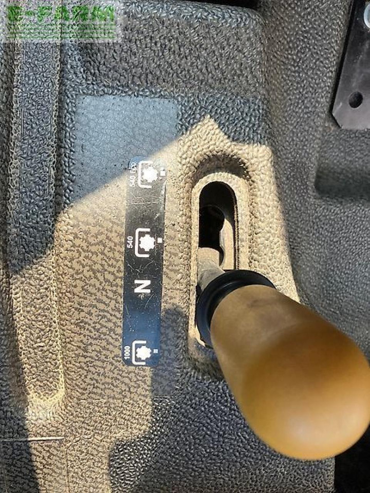 Farm tractor CLAAS axos 340 cx CX