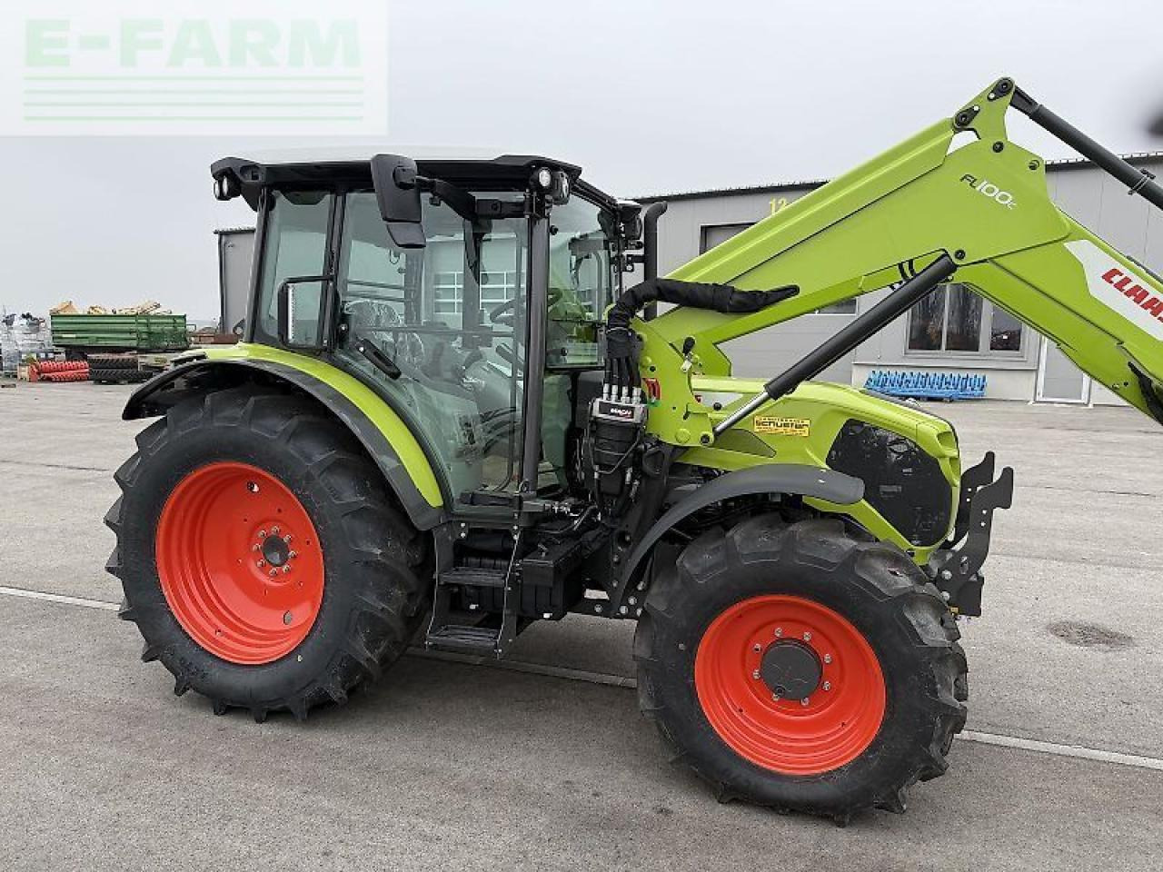 Farm tractor CLAAS axos 3.105