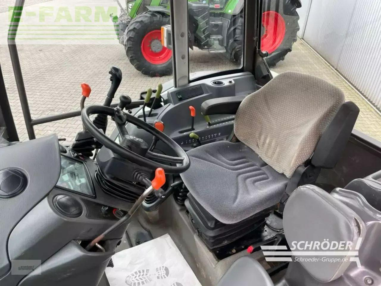 Farm tractor CLAAS celtis 426