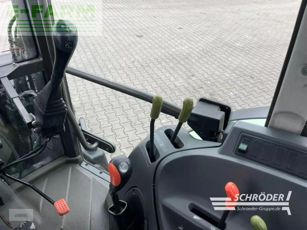 Farm tractor CLAAS celtis 426
