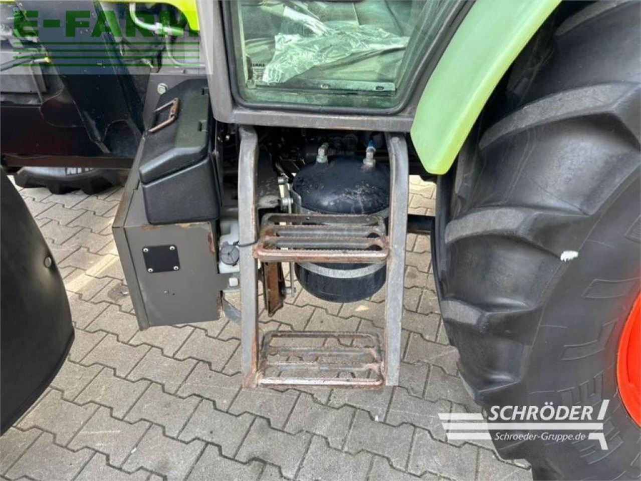 Farm tractor CLAAS celtis 456 rx