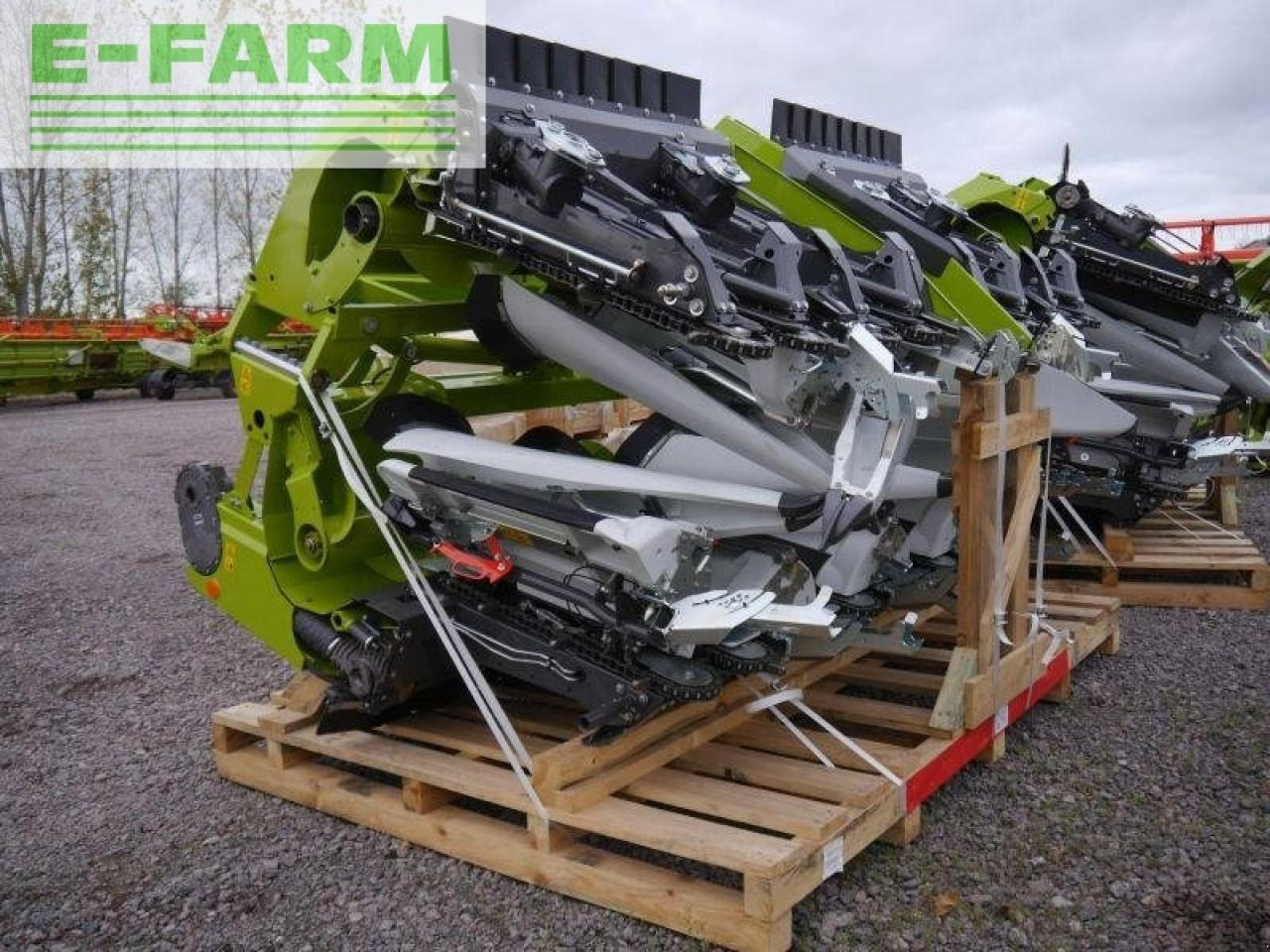 Farm tractor CLAAS corio 870 fc conspeed