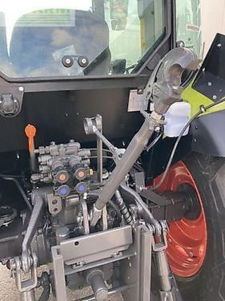 Farm tractor CLAAS elios 210