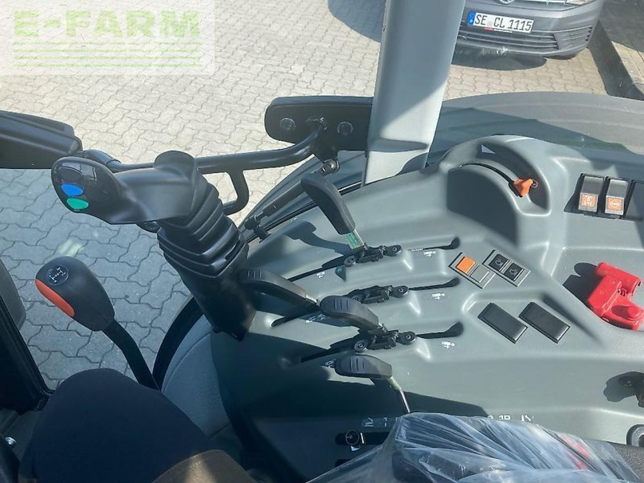 Farm tractor CLAAS elios 210