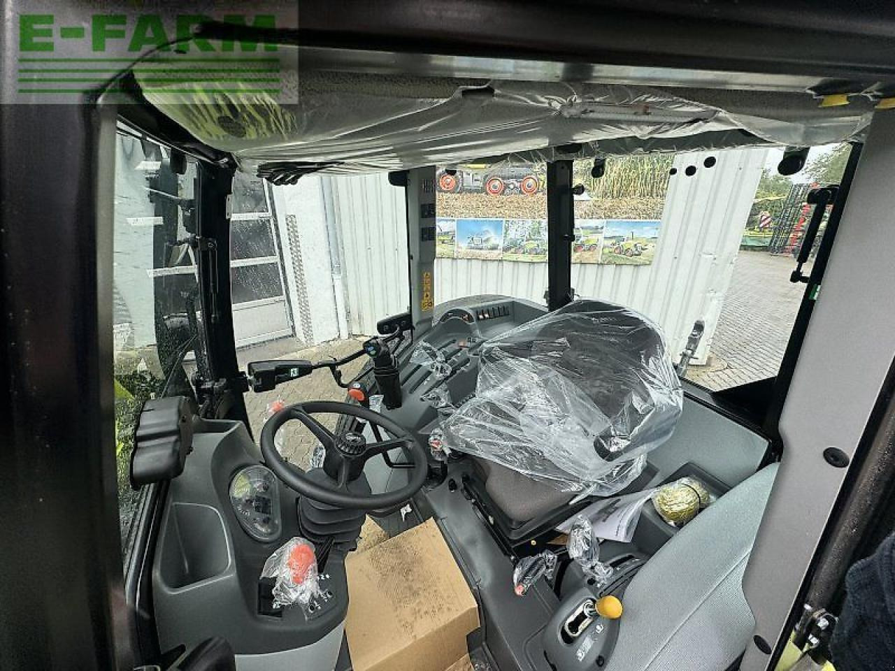 Farm tractor CLAAS elios 210 c inkl. frontlader und klimaanlage