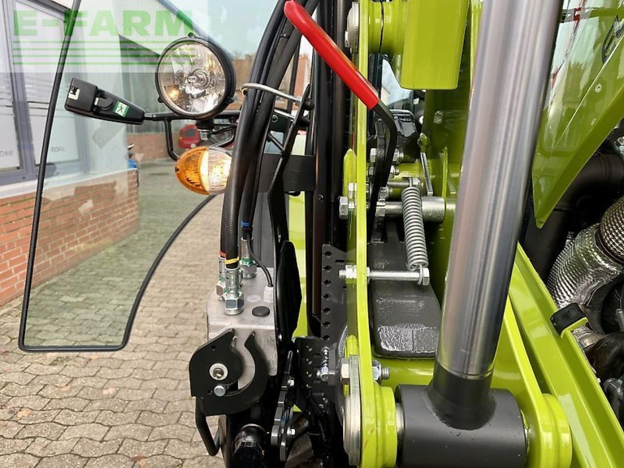 Farm tractor CLAAS elios 210, frontlader, frontscheibe ausstellbar