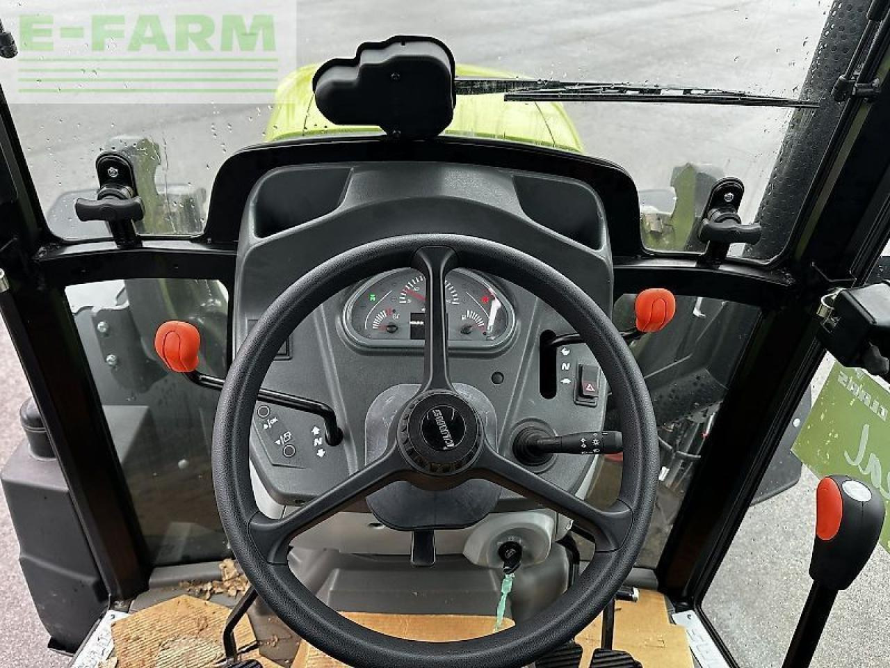 Farm tractor CLAAS elios 210 (kabine mit glasdach)