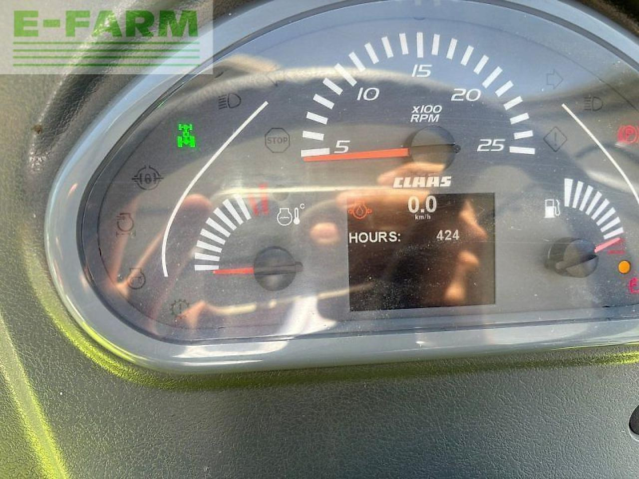 Farm tractor CLAAS elios 210 plattform