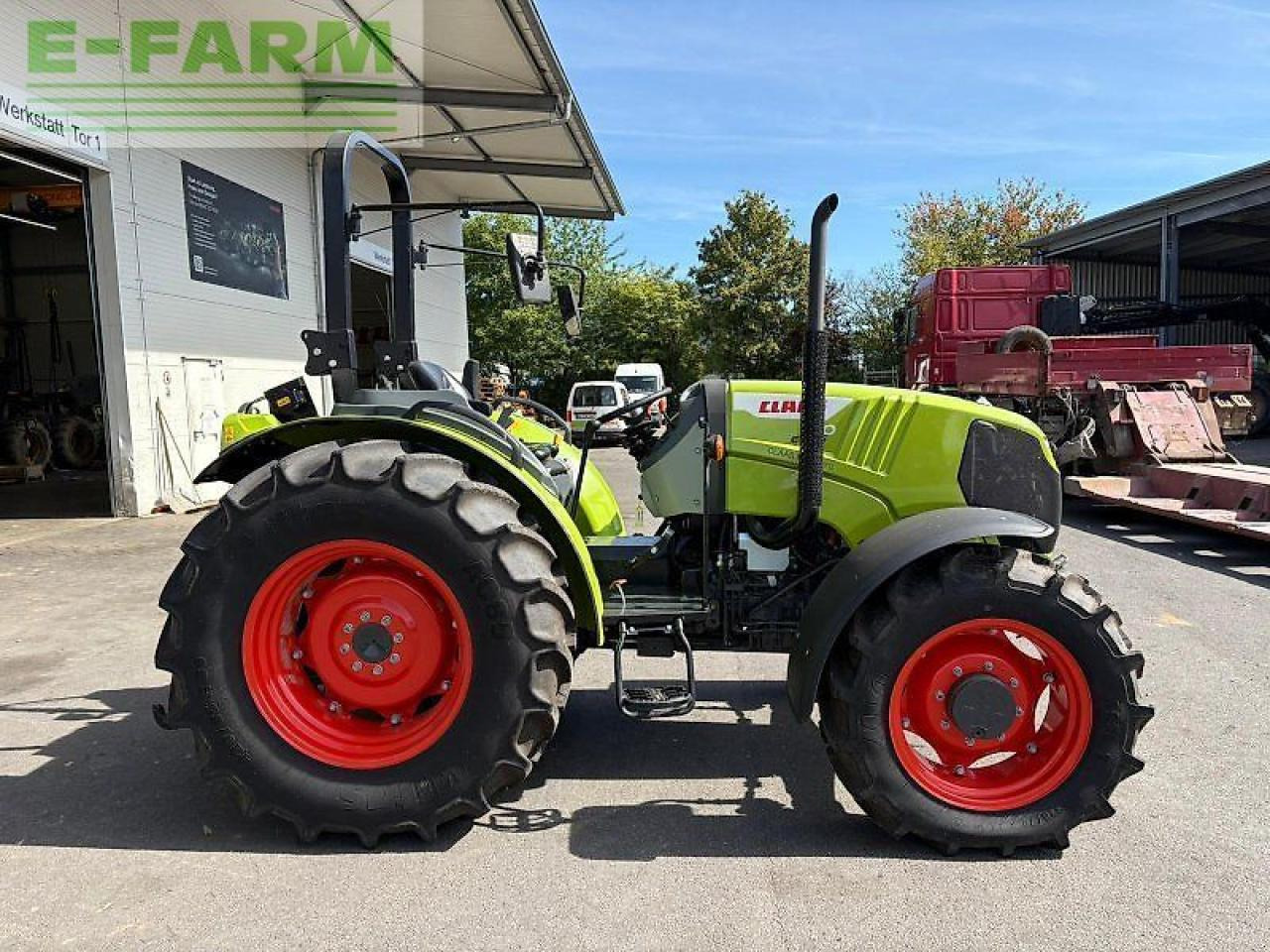 Farm tractor CLAAS elios 210 plattform