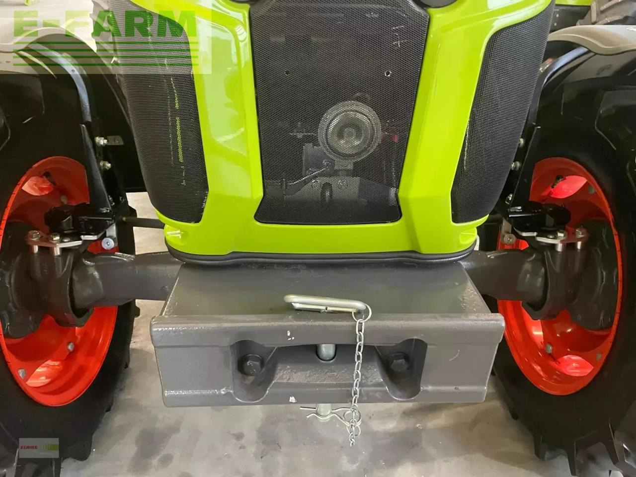 Farm tractor CLAAS elios 210 plattform