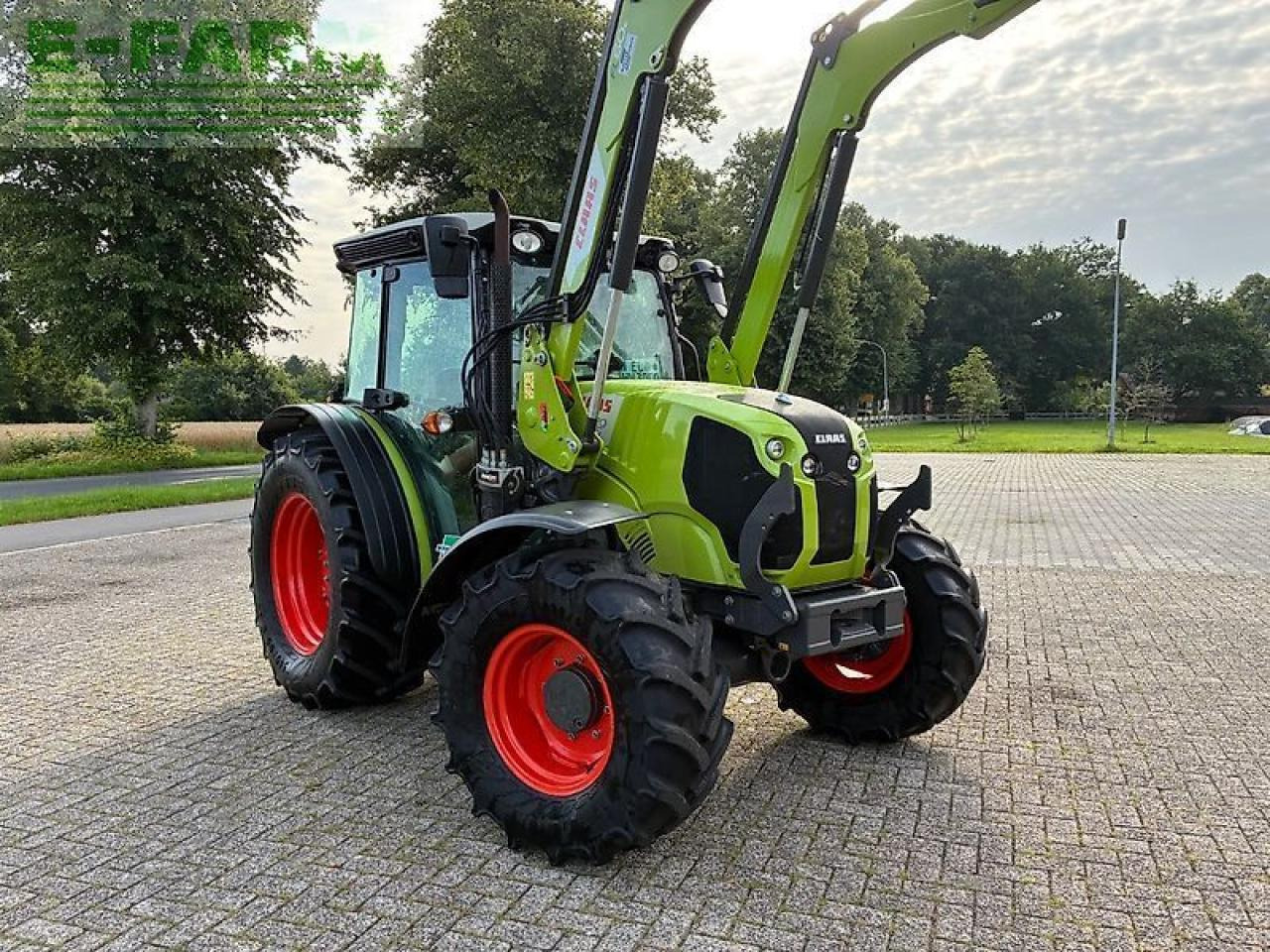 Farm tractor CLAAS elios 220
