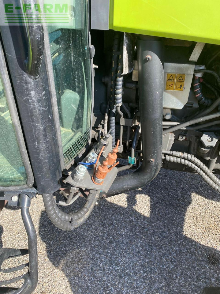 Farm tractor CLAAS elios 220 cabine