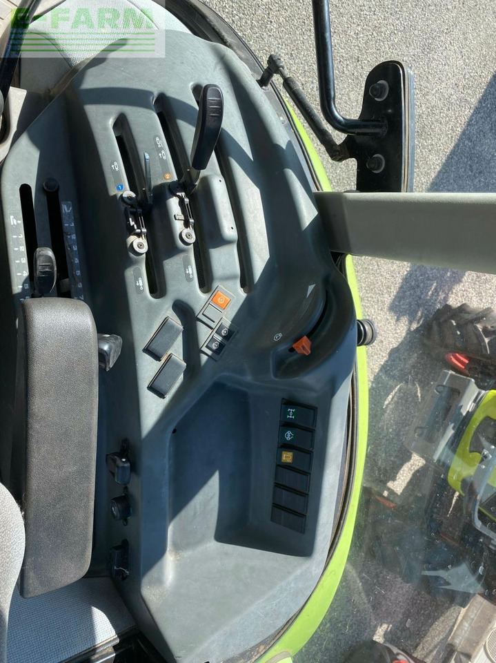 Farm tractor CLAAS elios 220 cabine