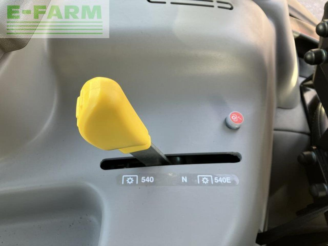 Farm tractor CLAAS elios 320