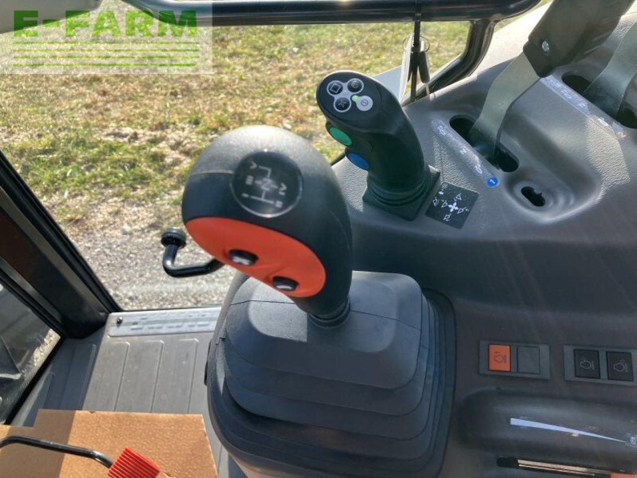 Farm tractor CLAAS elios 320