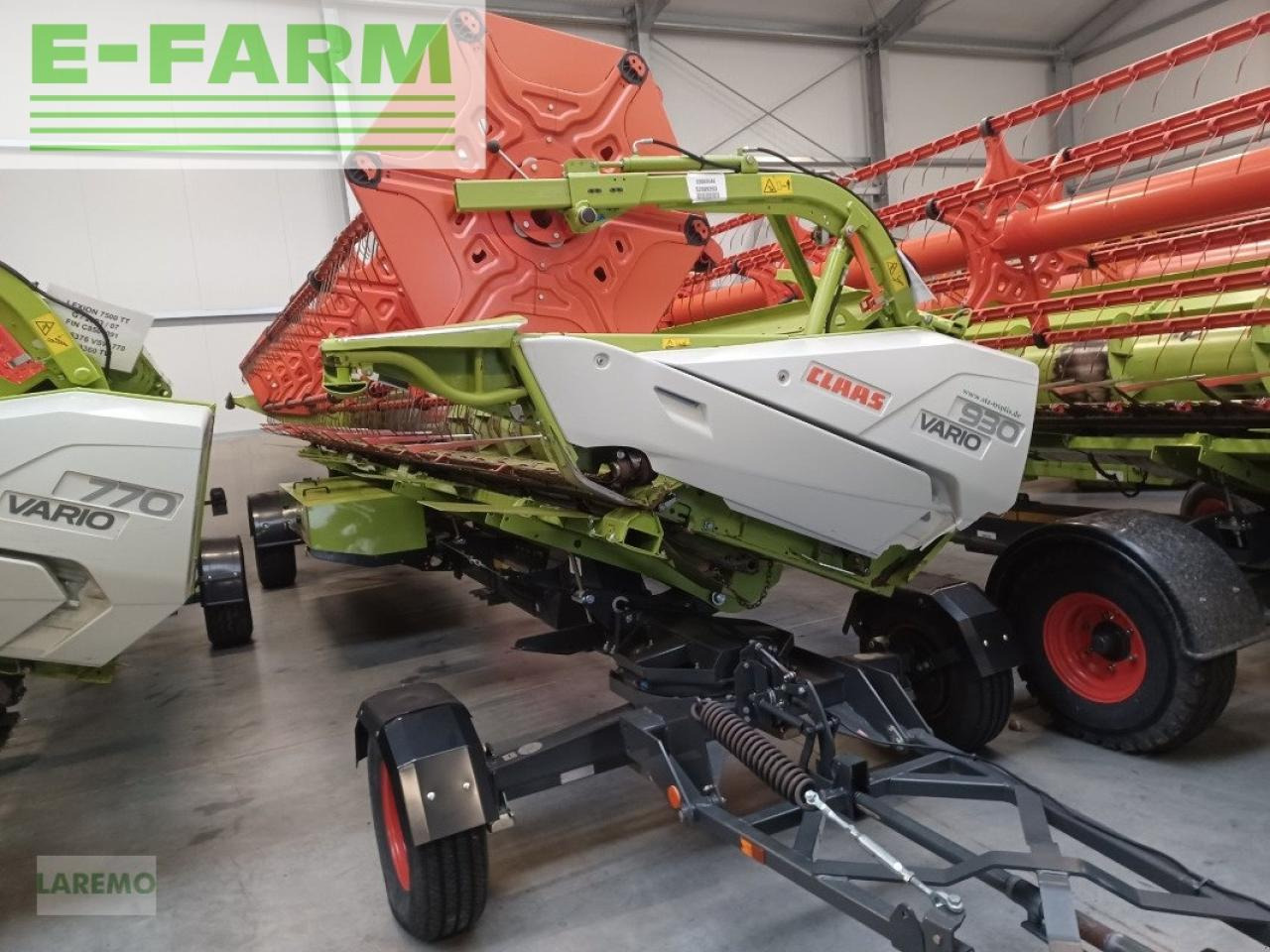 Farm tractor CLAAS lexion 770 tt + v 930