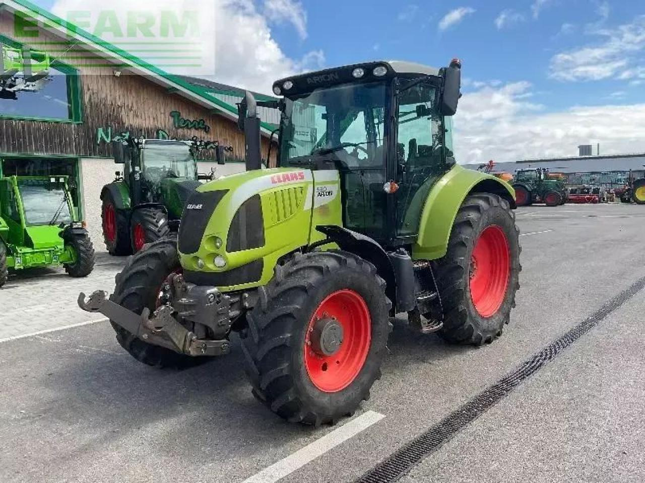 Farm tractor CLAAS marque claas