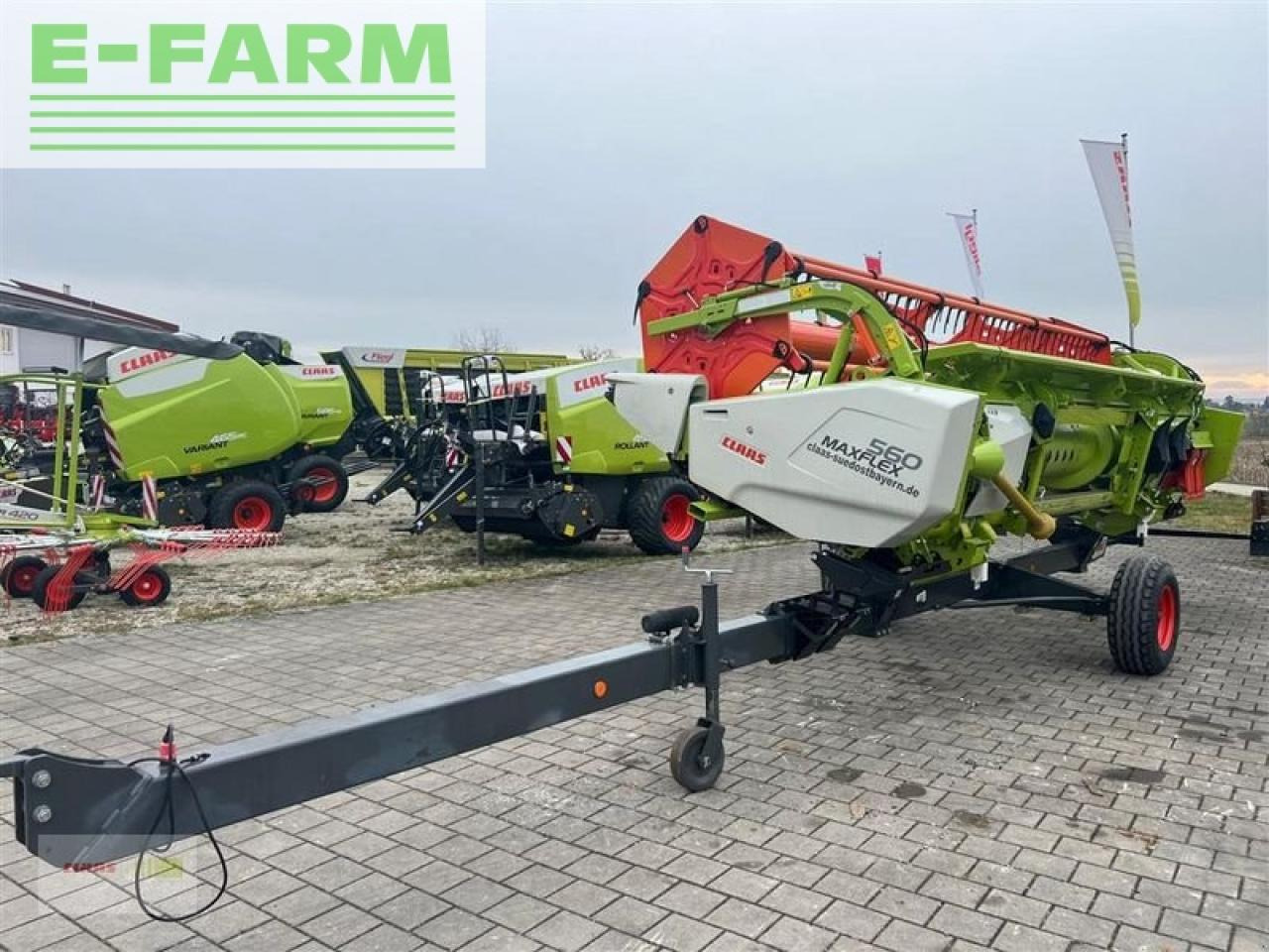 Farm tractor CLAAS maxflex 560 + tw
