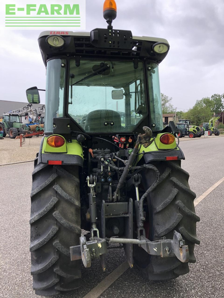 Farm tractor CLAAS nexos 220 vl