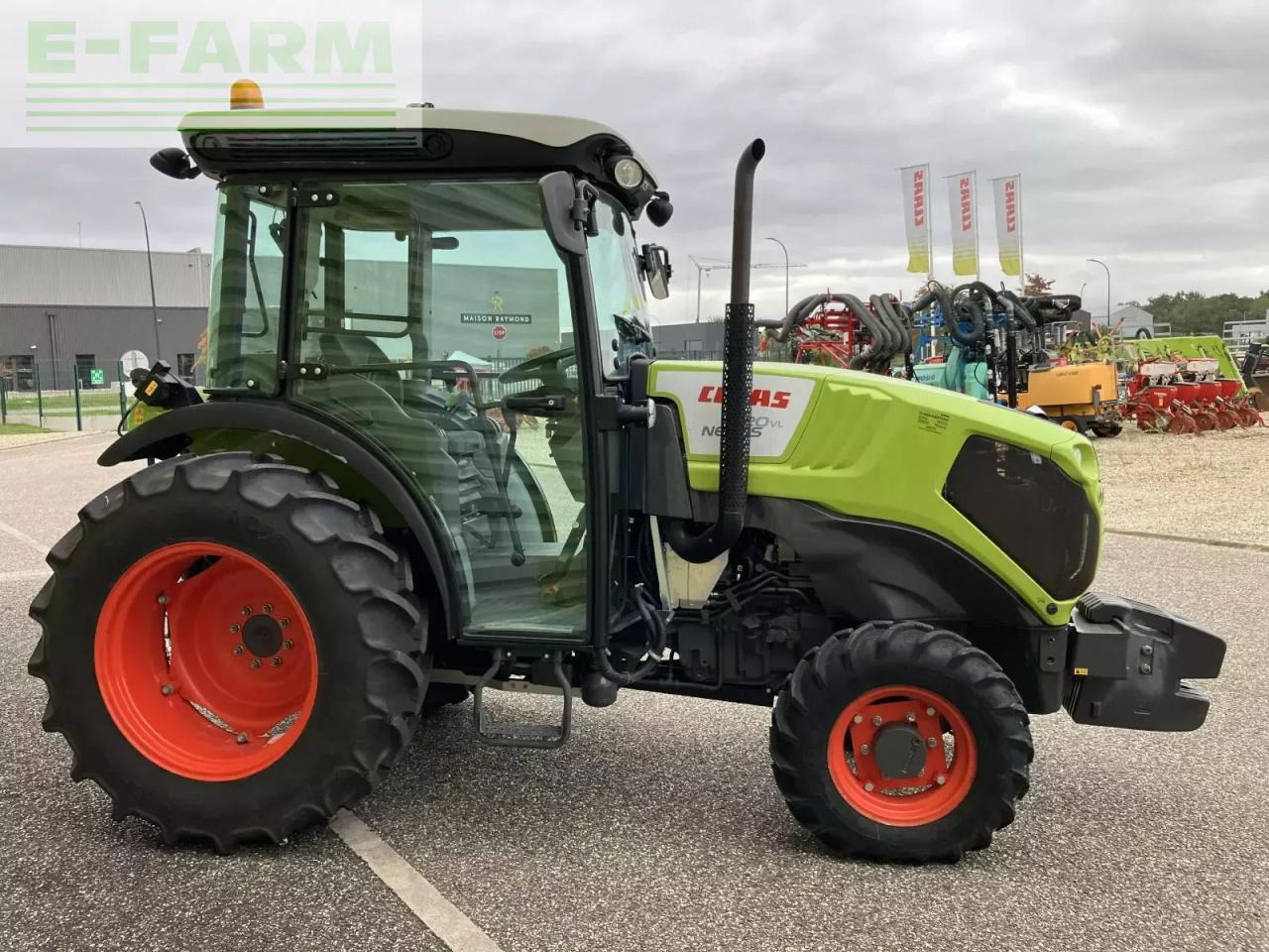 Farm tractor CLAAS nexos 220 vl VL