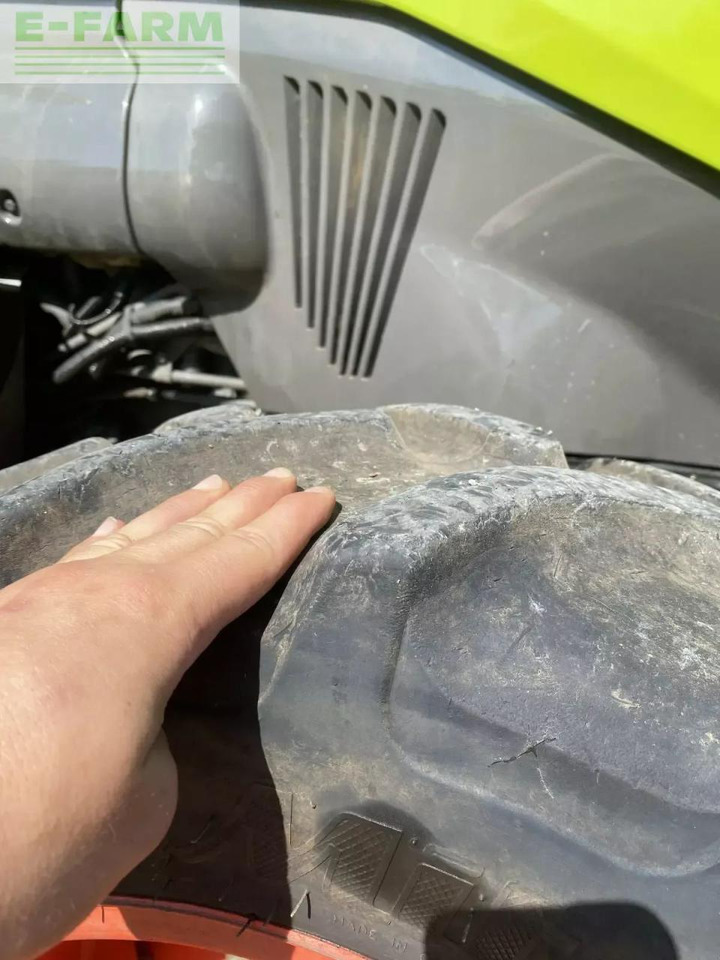 Farm tractor CLAAS nexos 230 m tradition