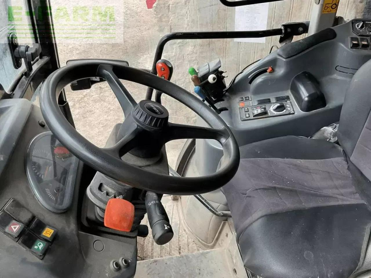 Farm tractor CLAAS nexos 230 vl ls 30+