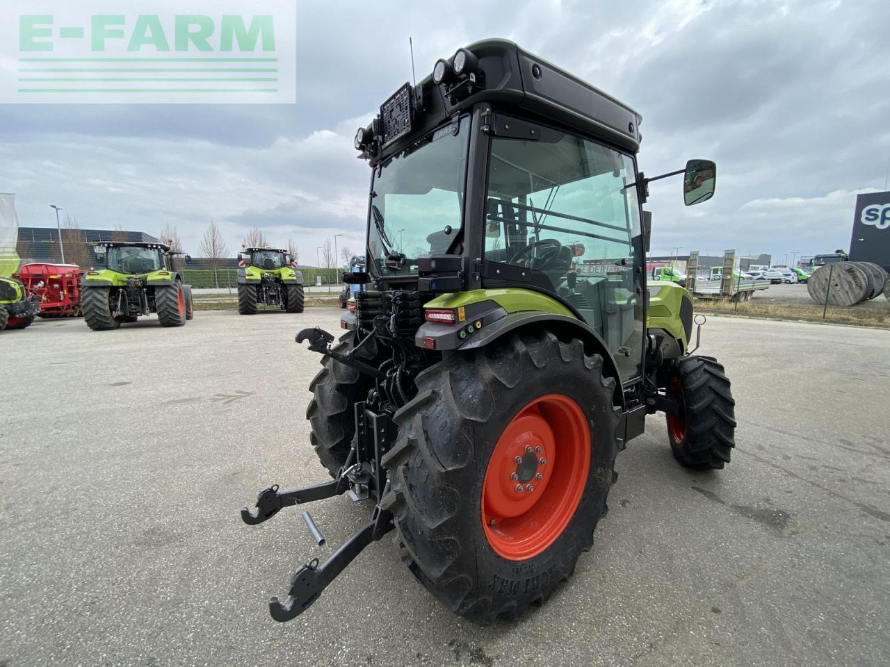 Farm tractor CLAAS nexos 240 l comfort