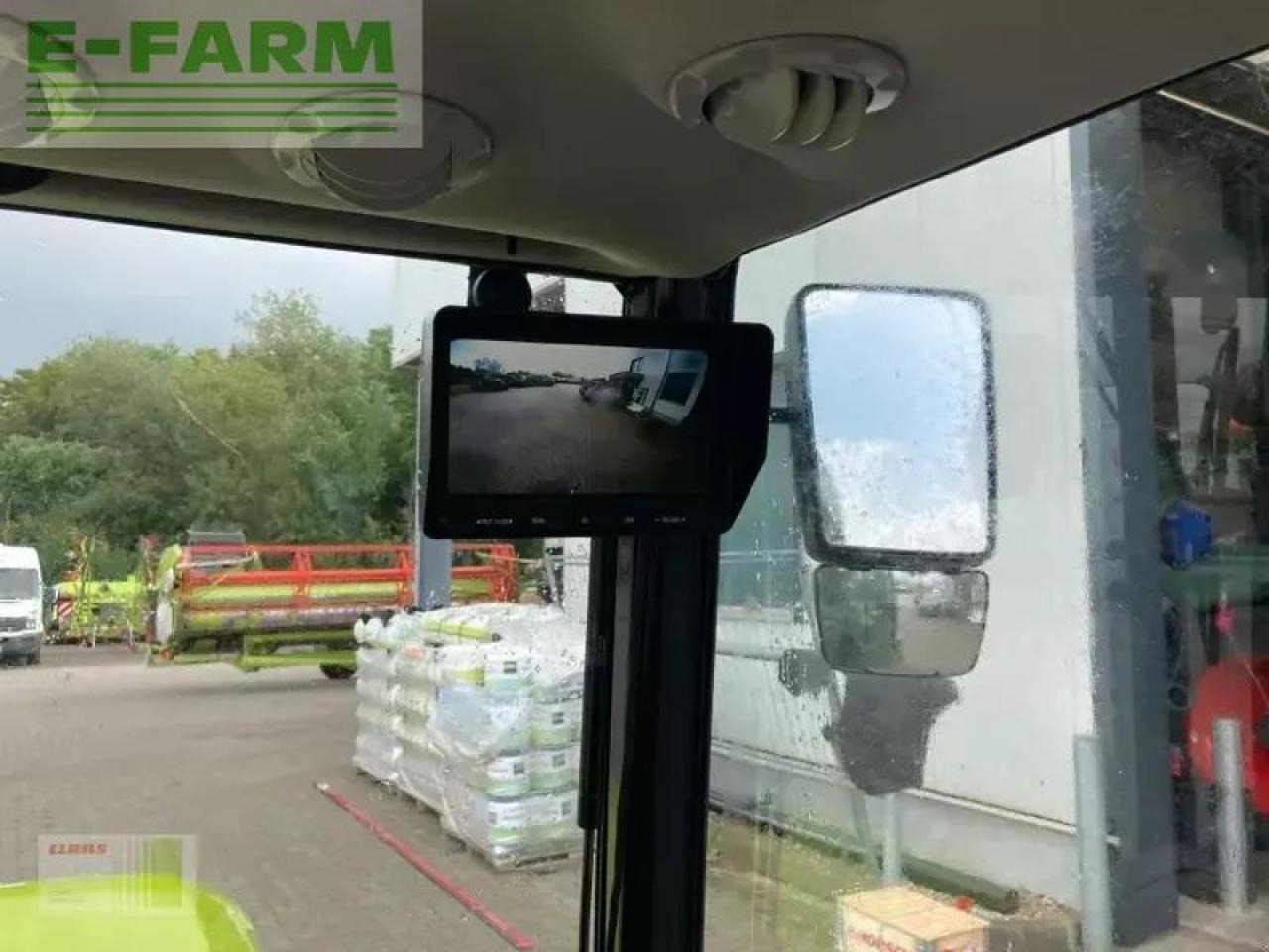 Farm tractor CLAAS nexos 240 s advanced