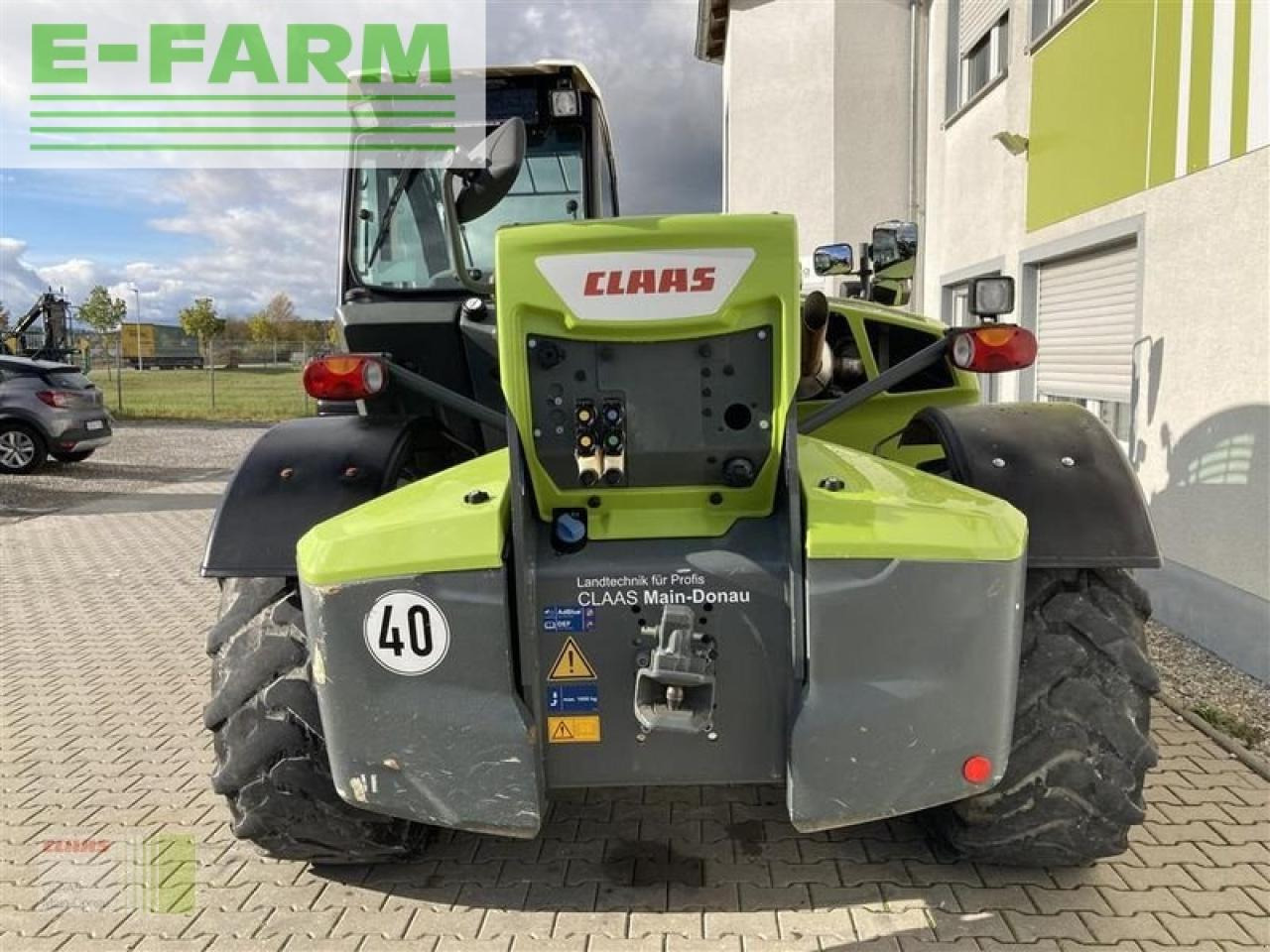 Farm tractor CLAAS scorpion 756 varipower